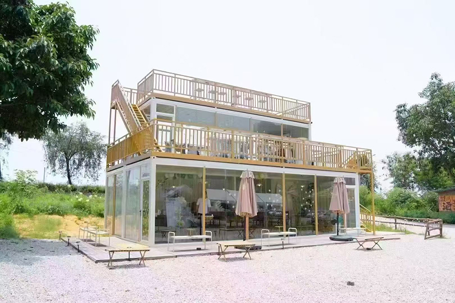 Clothing container house 