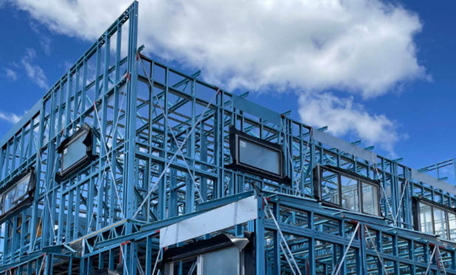 Prefabricated steel building