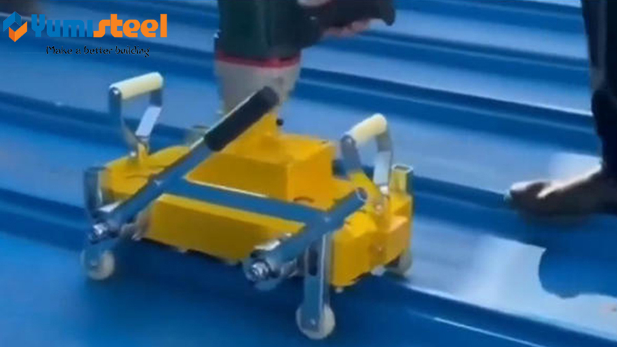 Overlock Sewing Machine