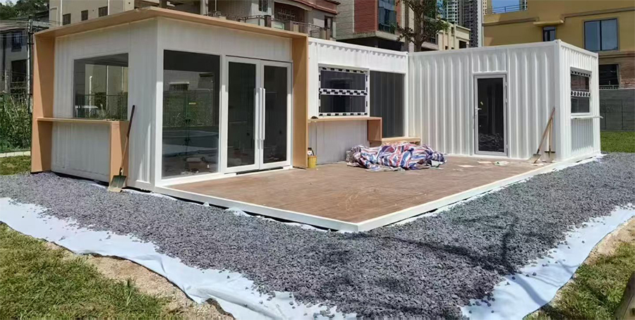 Container Houses With Corrugated Wall Panels