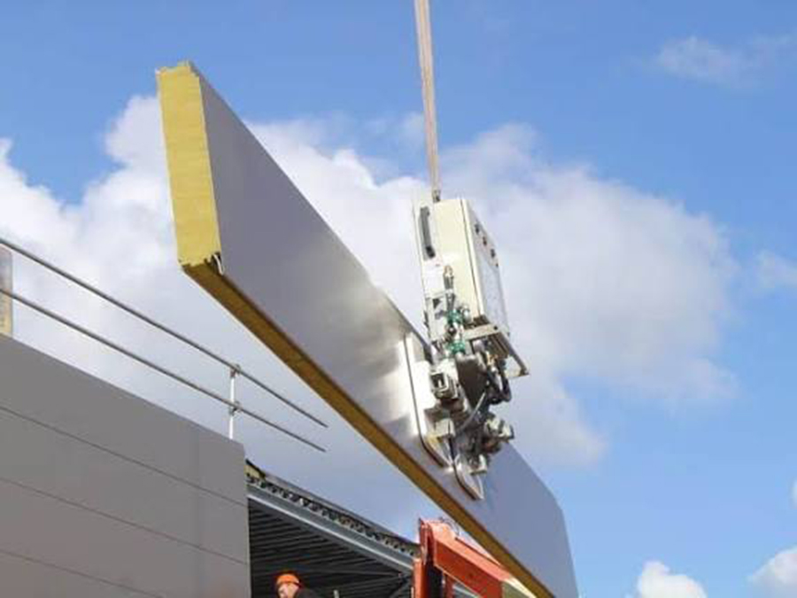 Sandwich panels building