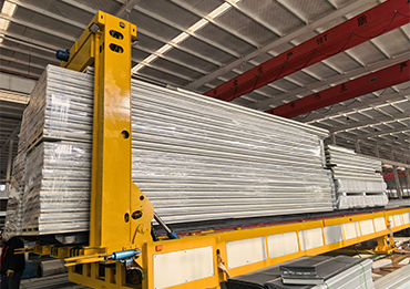 コンゴプロジェクト輸出向けコンテナ積載成功